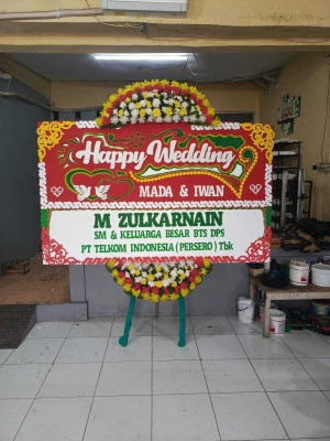 Papan Bunga di Kresek