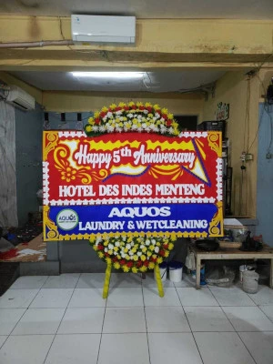 Papan Bunga di Kresek