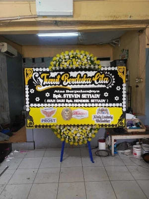 Papan Bunga di Kresek